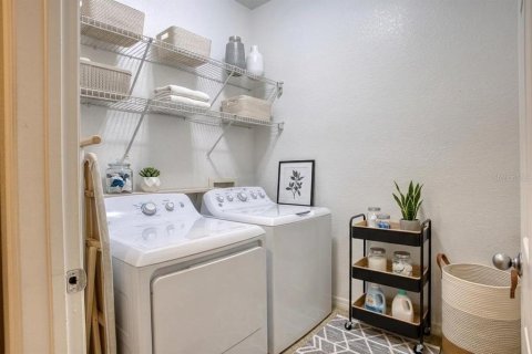 Copropriété à vendre à Orlando, Floride: 2 chambres, 97.18 m2 № 2147921 - photo 25