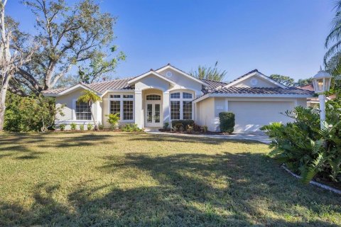 House in University Park, Florida 3 bedrooms, 241.27 sq.m. № 2379771 - photo 4
