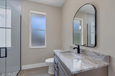 House in University Park, Florida 3 bedrooms, 241.27 sq.m. № 2379771 - photo 30