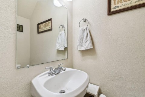 Condo in Saint Petersburg, Florida, 2 bedrooms  № 1556364 - photo 14