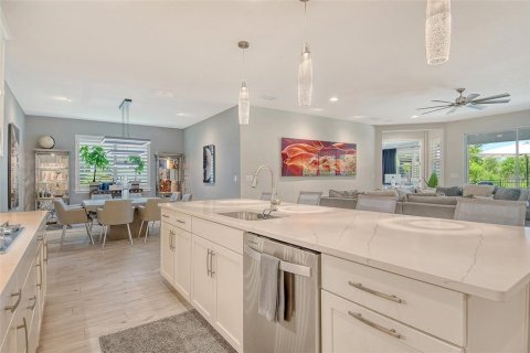 House in Sarasota, Florida 3 bedrooms, 244.52 sq.m. № 1793041 - photo 16