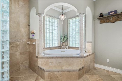 Купить виллу или дом в Себринг, Флорида 6 комнат, 316.89м2, № 1961456 - фото 15