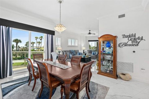 Condo in Daytona Beach Shores, Florida, 2 bedrooms  № 2347128 - photo 16