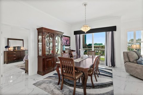 Condo in Daytona Beach Shores, Florida, 2 bedrooms  № 2347128 - photo 13