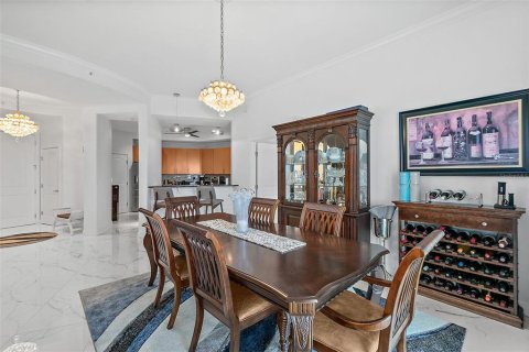 Condo in Daytona Beach Shores, Florida, 2 bedrooms  № 2347128 - photo 14