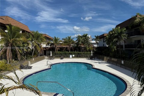 Купить кондоминиум в Майами, Флорида 1 спальня, 61.78м2, № 2024310 - фото 12