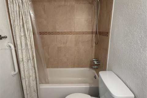 Купить кондоминиум в Майами, Флорида 1 спальня, 61.78м2, № 2024310 - фото 8