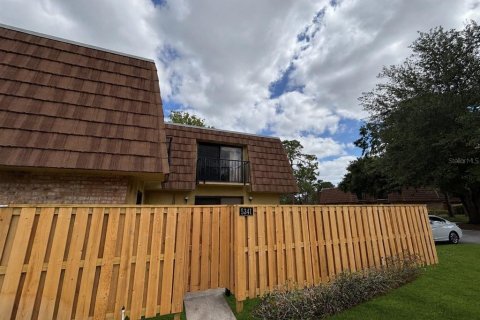 Townhouse in Orlando, Florida 2 bedrooms, 119.38 sq.m. № 2200424 - photo 7