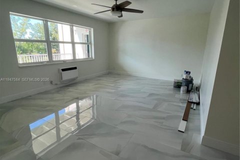 Снять в аренду кондоминиум в Норт-Майами-Бич, Флорида 1 спальня, 63.55м2, № 2003702 - фото 6