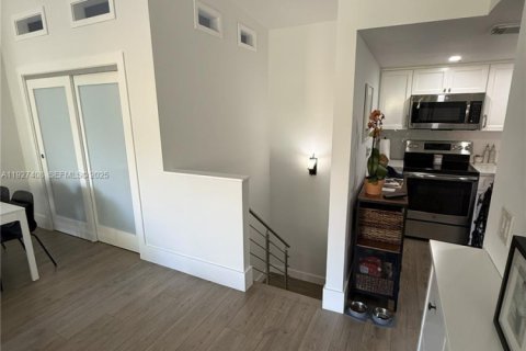 Купить кондоминиум в Майами, Флорида 2 спальни, 111.48м2, № 1986961 - фото 4