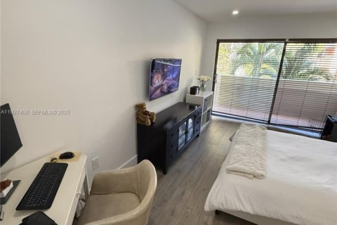 Купить кондоминиум в Майами, Флорида 2 спальни, 111.48м2, № 1986961 - фото 15