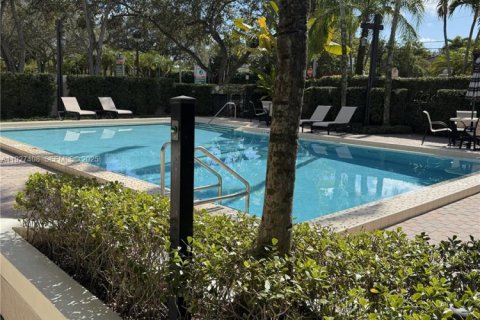 Купить кондоминиум в Майами, Флорида 2 спальни, 111.48м2, № 1986961 - фото 20