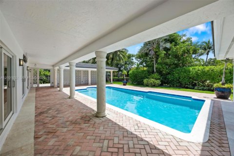 House in Palmetto Bay, Florida 4 bedrooms, 275.08 sq.m. № 2402456 - photo 29