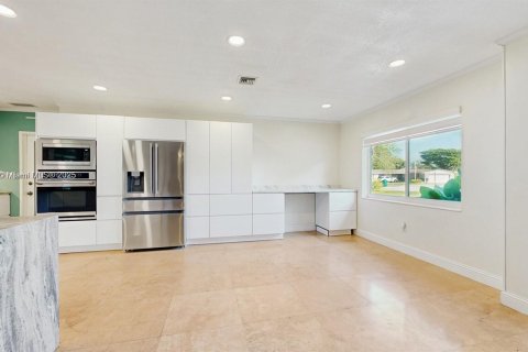 House in Homestead, Florida 3 bedrooms, 157.1 sq.m. № 1844047 - photo 8