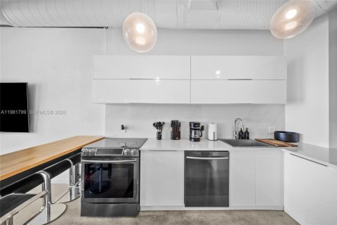 Copropriété à vendre à Miami, Floride: 1 chambre, 67.63 m2 № 2045147 - photo 13