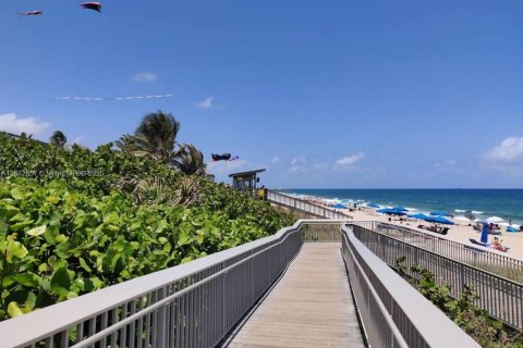 Condominio en venta en Boynton Beach, Florida, 1 dormitorio, 66.43 m2 № 1975880 - foto 8