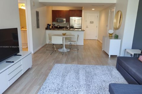 Condominio en venta en Boynton Beach, Florida, 1 dormitorio, 66.43 m2 № 1975880 - foto 11