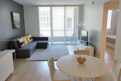 Condominio en venta en Boynton Beach, Florida, 1 dormitorio, 66.43 m2 № 1975880 - foto 10