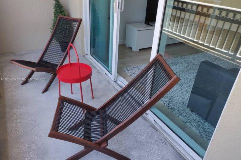 Condominio en venta en Boynton Beach, Florida, 1 dormitorio, 66.43 m2 № 1975880 - foto 17