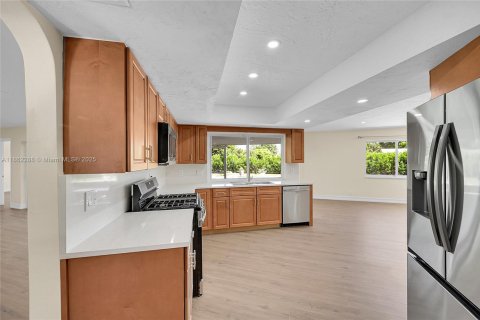 Casa en venta en Atlantis, Florida, 4 dormitorios, 237.55 m2 № 1891585 - foto 27