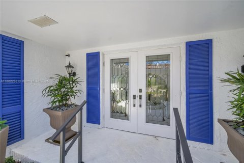 Casa en venta en Atlantis, Florida, 4 dormitorios, 237.55 m2 № 1891585 - foto 5