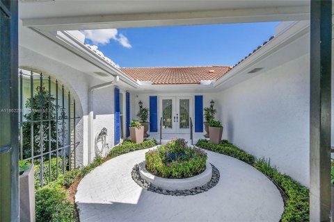 Casa en venta en Atlantis, Florida, 4 dormitorios, 237.55 m2 № 1891585 - foto 4