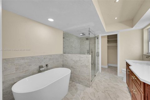 Casa en venta en Atlantis, Florida, 4 dormitorios, 237.55 m2 № 1891585 - foto 15