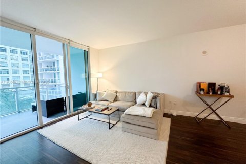 Copropriété à louer à Miami, Floride: 1 chambre, 71.91 m2 № 1956626 - photo 4