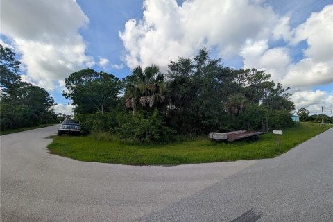 Terrain à Port Charlotte, Floride № 2347526