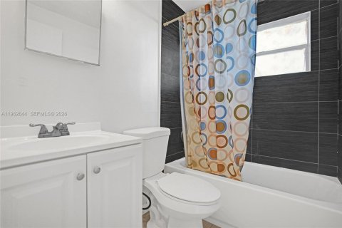 Villa ou maison à vendre à Delray Beach, Floride: 4 chambres, 106.93 m2 № 2023802 - photo 24