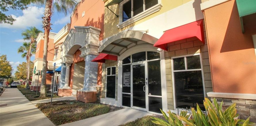Commercial property in Orlando, Florida № 2104086