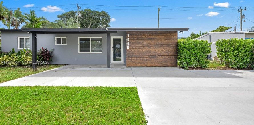 House in Pompano Beach, Florida 4 bedrooms, 91.79 sq.m. № 2079928