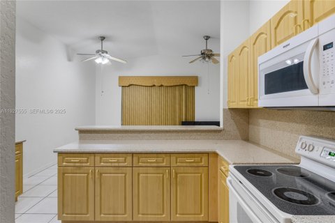 Купить виллу или дом в Мирамар, Флорида 3 спальни, 184.5м2, № 1988950 - фото 7