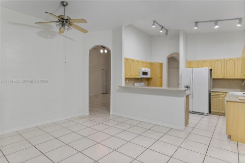 Купить виллу или дом в Мирамар, Флорида 3 спальни, 184.5м2, № 1988950 - фото 8