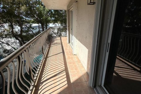 Condominio en alquiler en Miami, Florida, 1 dormitorio, 50.17 m2 № 2007985 - foto 14