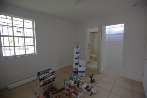 Townhouse in Miami, Florida 3 bedrooms, 141.49 sq.m. № 2087039 - photo 23