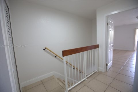 Townhouse in Miami, Florida 3 bedrooms, 141.49 sq.m. № 2087039 - photo 16
