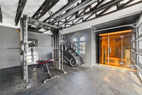 House in Palmetto Bay, Florida 4 bedrooms, 389.07 sq.m. № 2033522 - photo 23