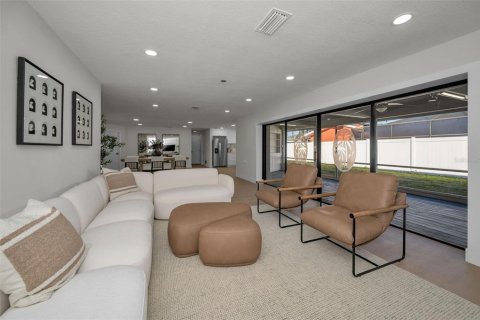 Villa ou maison à vendre à Largo, Floride: 3 chambres, 175.68 m2 № 2099343 - photo 14