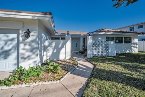 Villa ou maison à vendre à Largo, Floride: 3 chambres, 175.68 m2 № 2099343 - photo 5