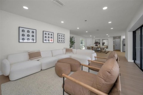 Villa ou maison à vendre à Largo, Floride: 3 chambres, 175.68 m2 № 2099343 - photo 9