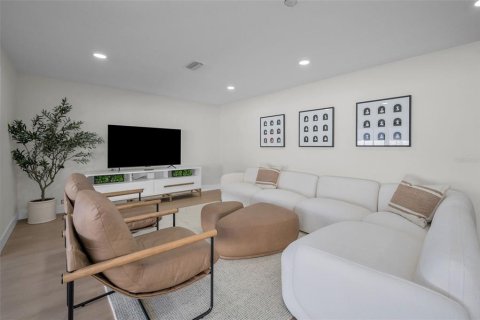 Villa ou maison à vendre à Largo, Floride: 3 chambres, 175.68 m2 № 2099343 - photo 10