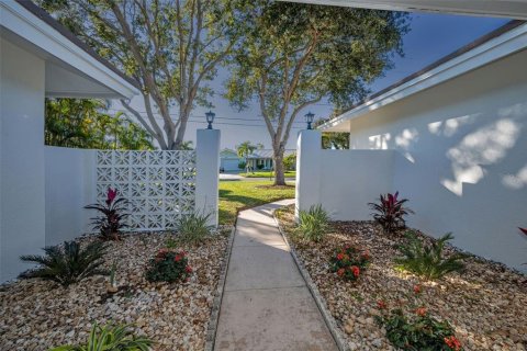 Villa ou maison à vendre à Largo, Floride: 3 chambres, 175.68 m2 № 2099343 - photo 6