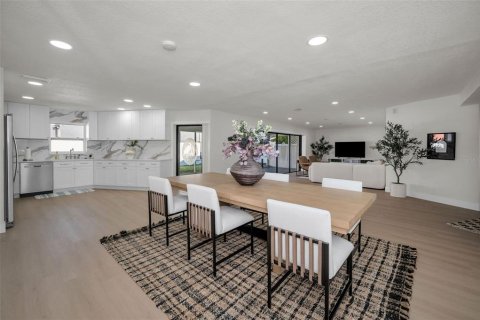 Villa ou maison à vendre à Largo, Floride: 3 chambres, 175.68 m2 № 2099343 - photo 18