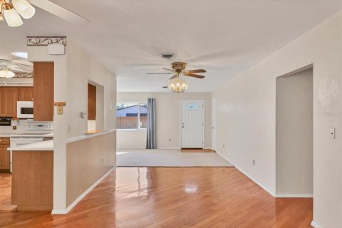 Villa ou maison à vendre à Venice, Floride: 3 chambres, 147.16 m2 № 2095551 - photo 4
