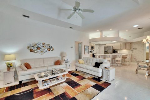 Villa ou maison à vendre à Plant City, Floride: 4 chambres, 228.08 m2 № 1528901 - photo 23