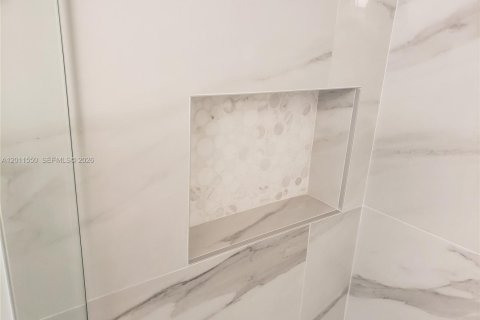 Снять в аренду кондоминиум в Пемброк-Пайнс, Флорида 2 спальни, 88.54м2, № 2076593 - фото 26