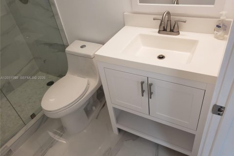 Снять в аренду кондоминиум в Пемброк-Пайнс, Флорида 2 спальни, 88.54м2, № 2076593 - фото 19