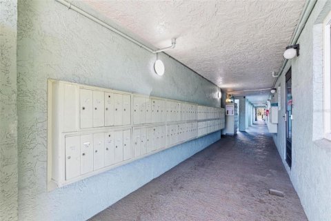 Condominio en alquiler en Saint Petersburg, Florida, 2 dormitorios, 74.32 m2 № 2099079 - foto 22
