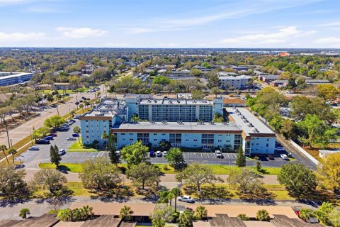 Condominio en alquiler en Saint Petersburg, Florida, 2 dormitorios, 74.32 m2 № 2099079 - foto 30